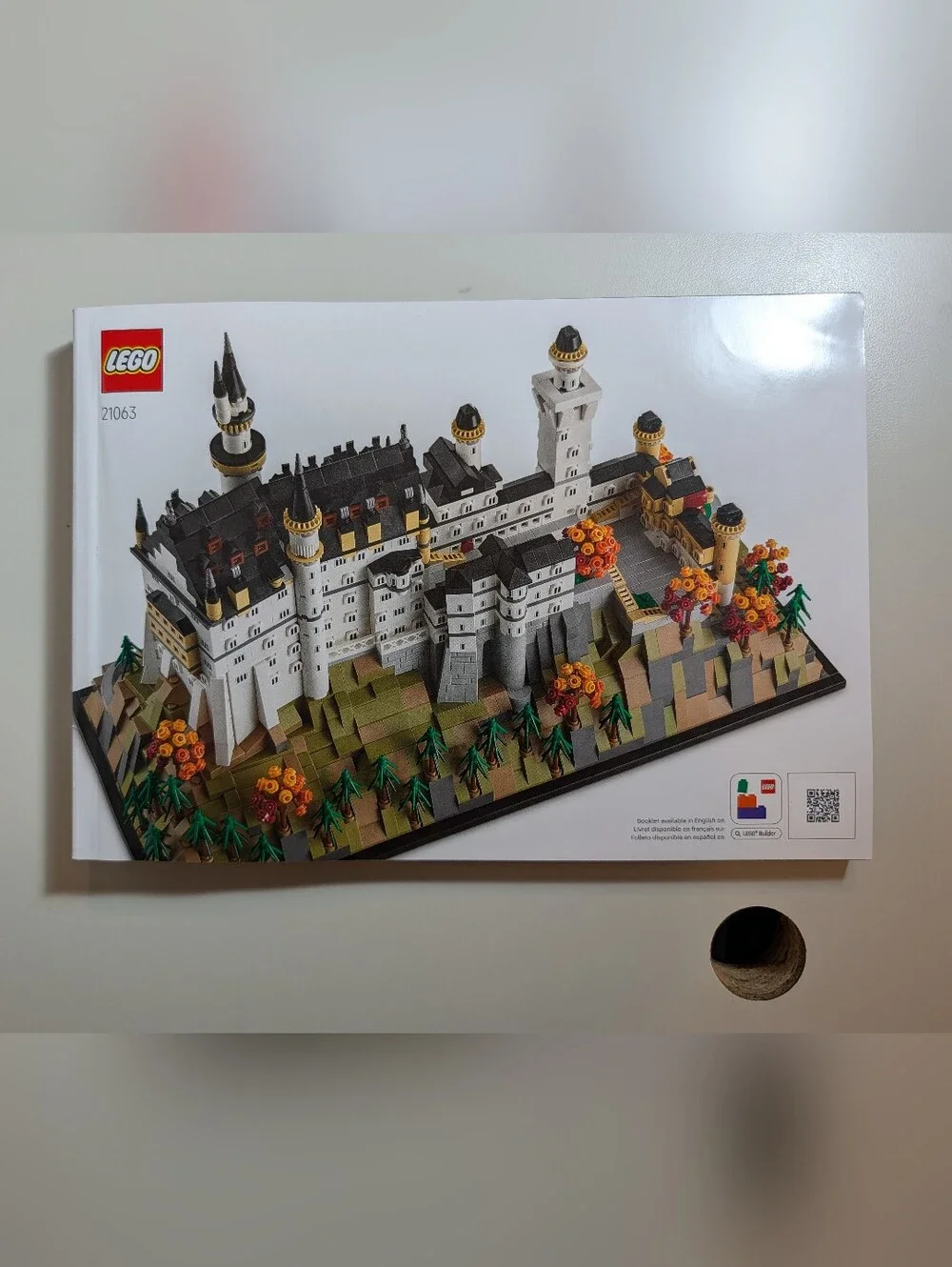 Lego 21063 Neuschwanstein Castle Instruction Book